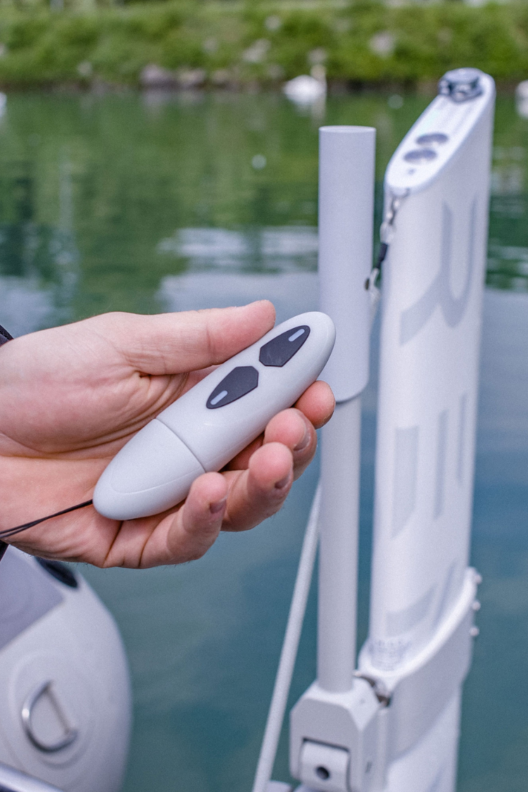 RemigoOne Neo I 1500 Watt E-Außenborder mit Boost-Funktion I Für Boote bis 7m Länge und 1,5t Gewicht